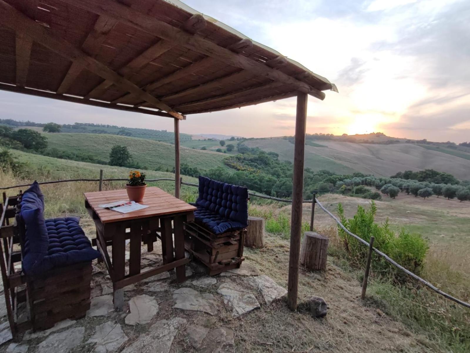 Agriturismo Podere Cherzo Cinigiano Exterior photo